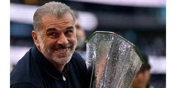Tottenham Hotspur erotti päävalmentaja Ange Postecogloun etukäteen